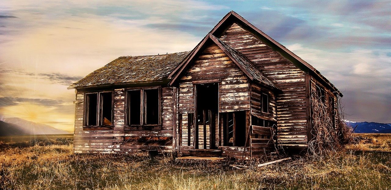 old-farmhouse-1 old-farmhouse-1